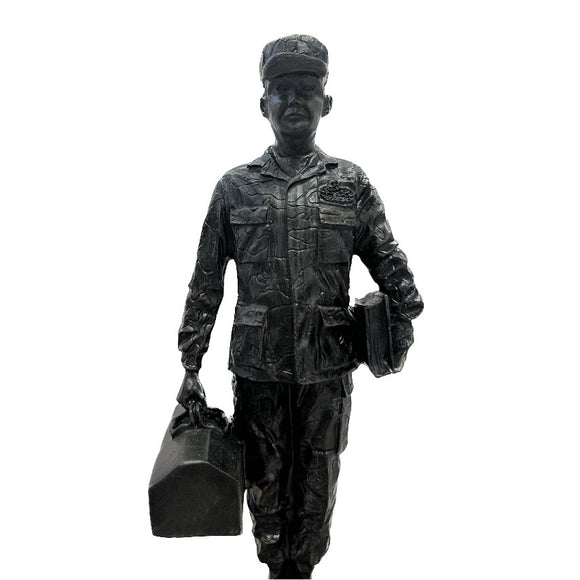 FLIGHTLINE MAINTAINER 9.5" Tall